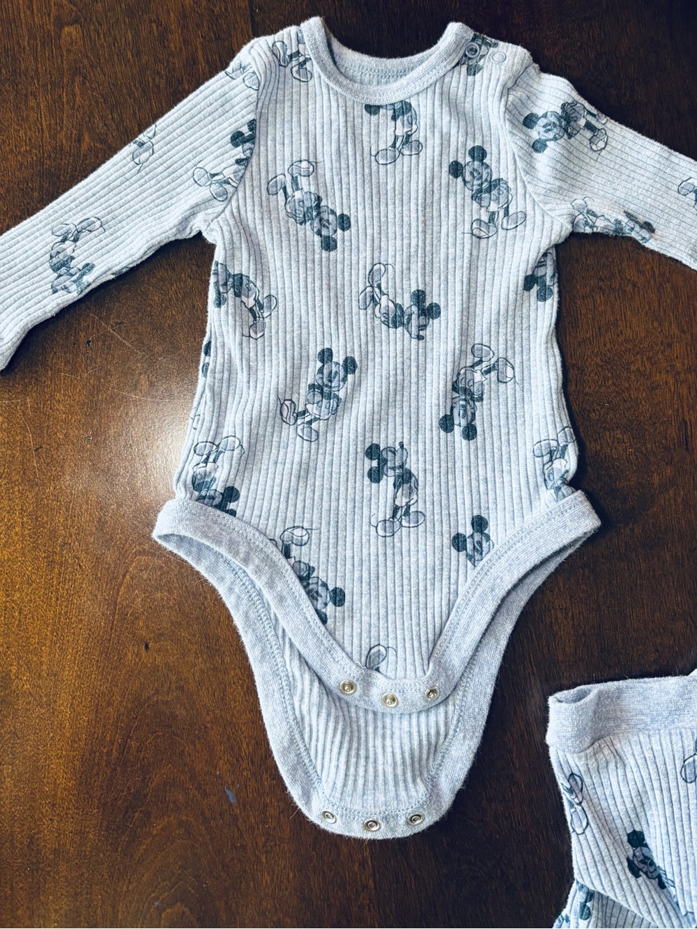 Disney Grey Ribbed Mickey Mouse Bodysuit & Pants Set - Picture 2 of 5